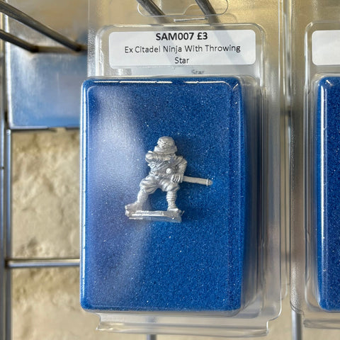 SAM007 - Ex Citadel Ninja With Throwing Star